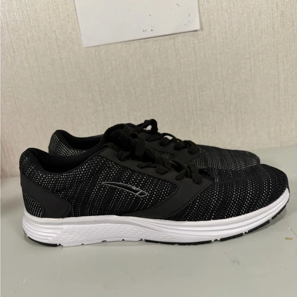 11.5 Men La‎ Gear Athletic Sneakers Black